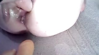 AMATEUR Un fist vaginal douloureux....